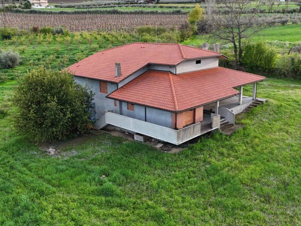 casa indipendente in vendita a Longiano in zona Budrio