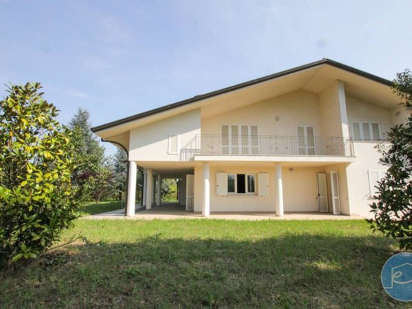 casa indipendente in vendita a Longiano