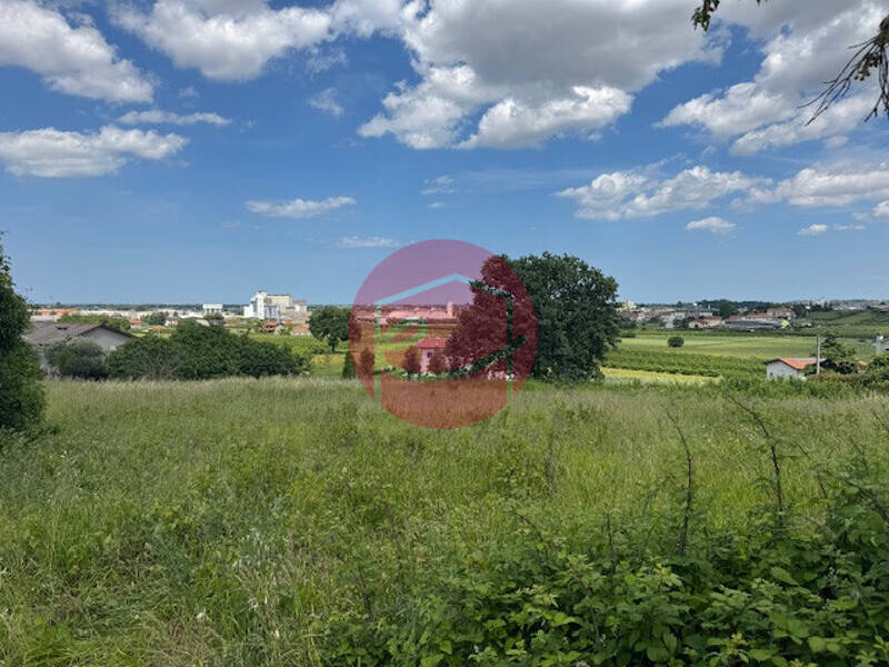 terreno edificabile in vendita a Longiano