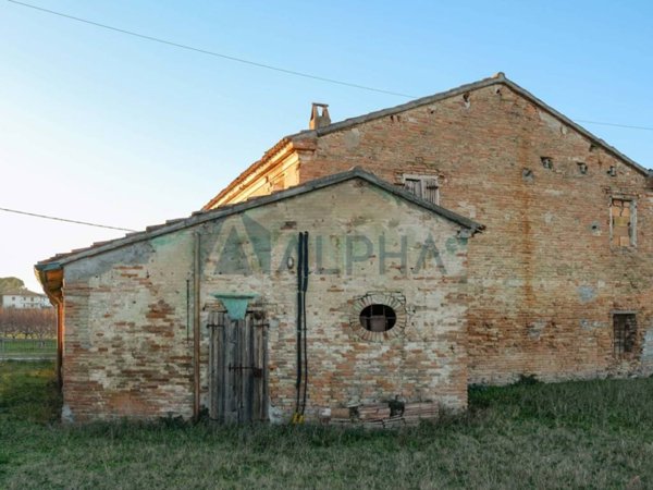 casa indipendente in vendita a Longiano in zona Budrio