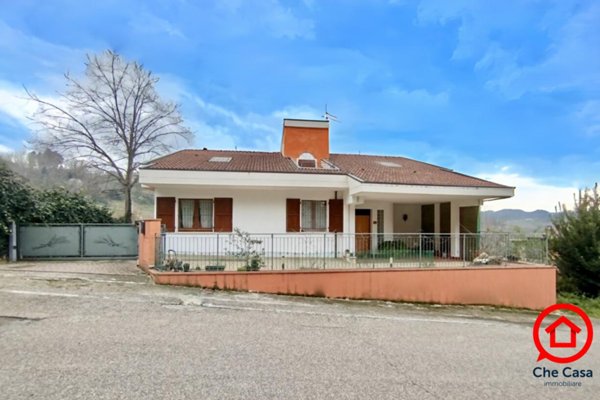 casa indipendente in vendita a Longiano
