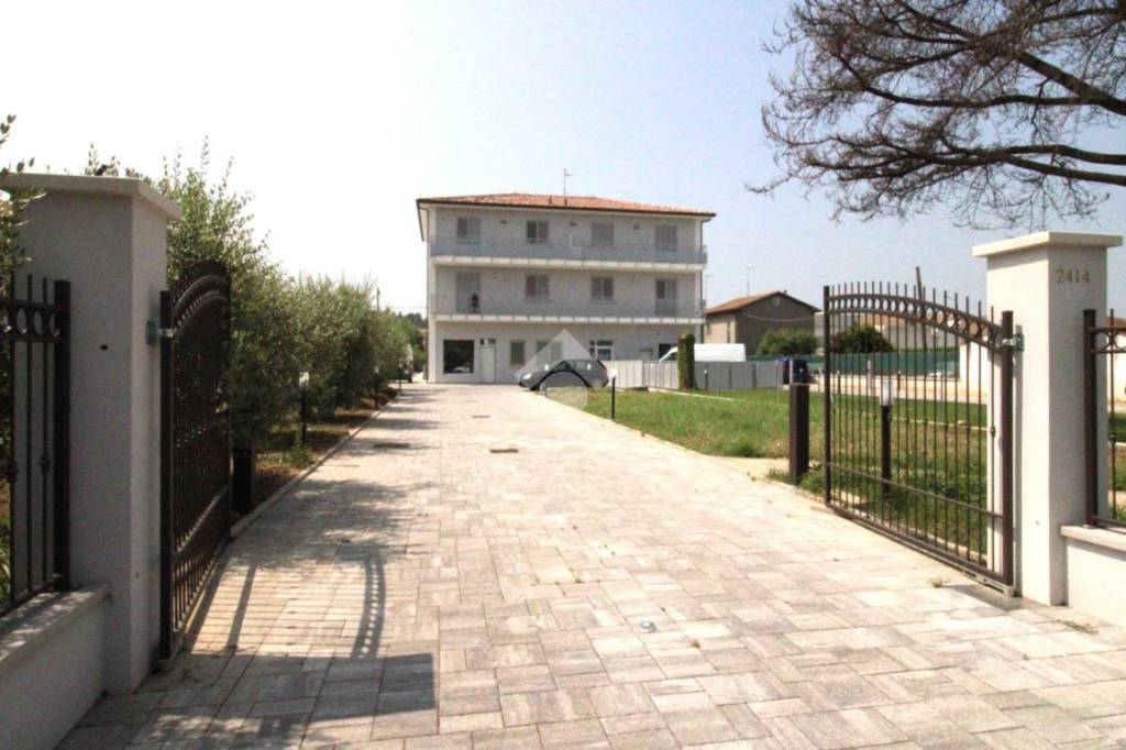 appartamento in vendita a Longiano in zona Budrio