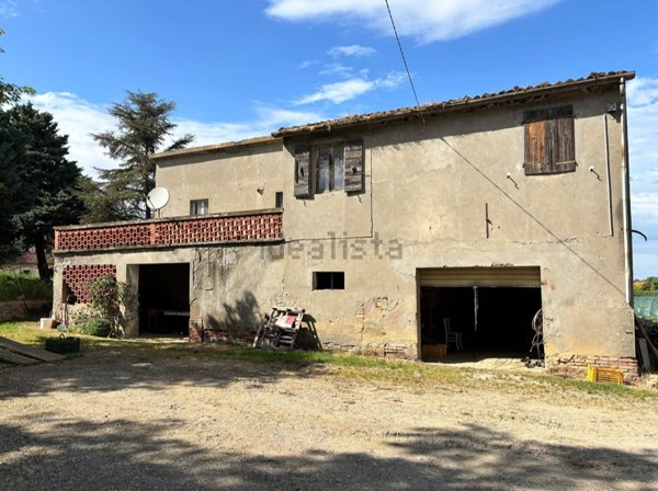 esavano in vendita a Longiano