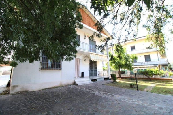 casa indipendente in vendita a Longiano in zona Budrio