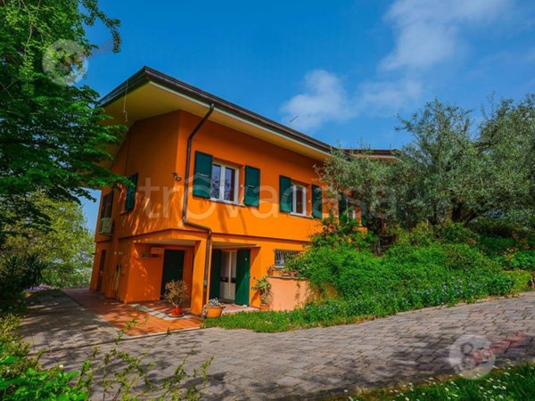 casa indipendente in vendita a Longiano in zona Montilgallo