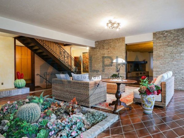 casa indipendente in vendita a Longiano in zona Budrio