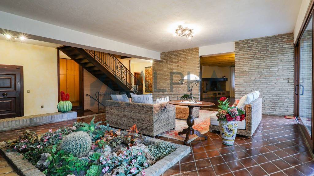 casa indipendente in vendita a Longiano in zona Budrio