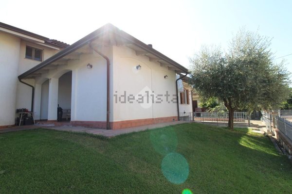 appartamento in vendita a Longiano in zona Crocetta