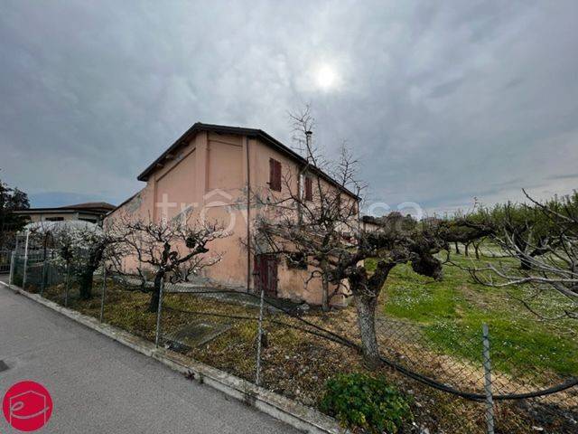 casa indipendente in vendita a Longiano