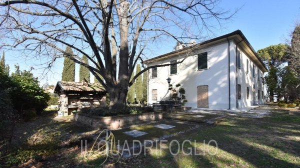 casa indipendente in vendita a Longiano
