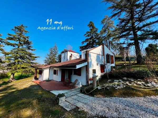 casa indipendente in vendita a Longiano in zona Massa