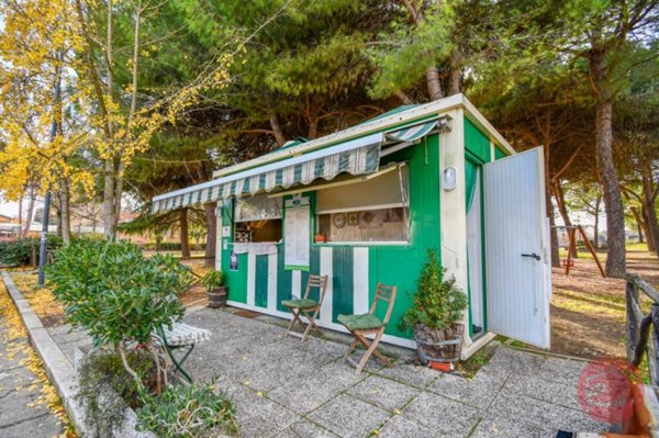 negozio in vendita a Longiano in zona Budrio