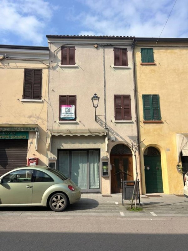 casa indipendente in vendita a Longiano