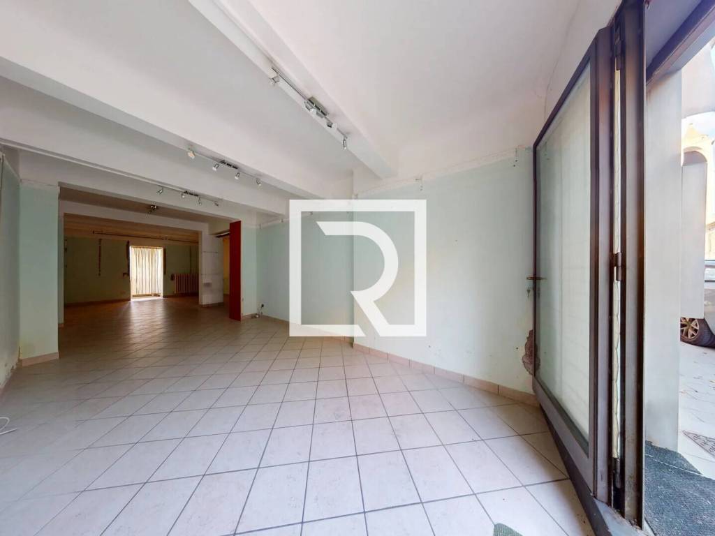 negozio in vendita a Longiano