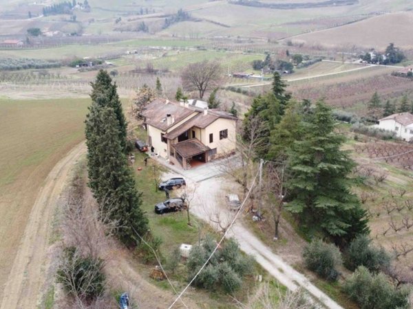 casa indipendente in vendita a Longiano