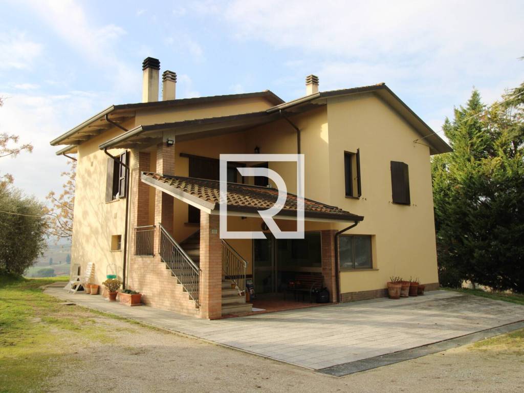 casa indipendente in vendita a Longiano