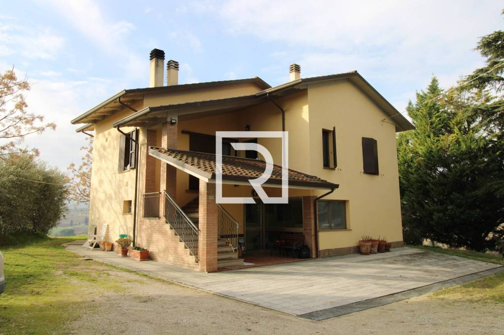 casa indipendente in vendita a Longiano
