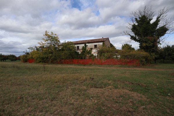 casa indipendente in vendita a Longiano