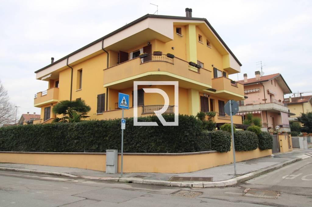 appartamento in vendita a Longiano in zona Budrio