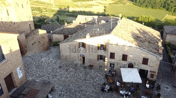 casa indipendente in vendita a Longiano