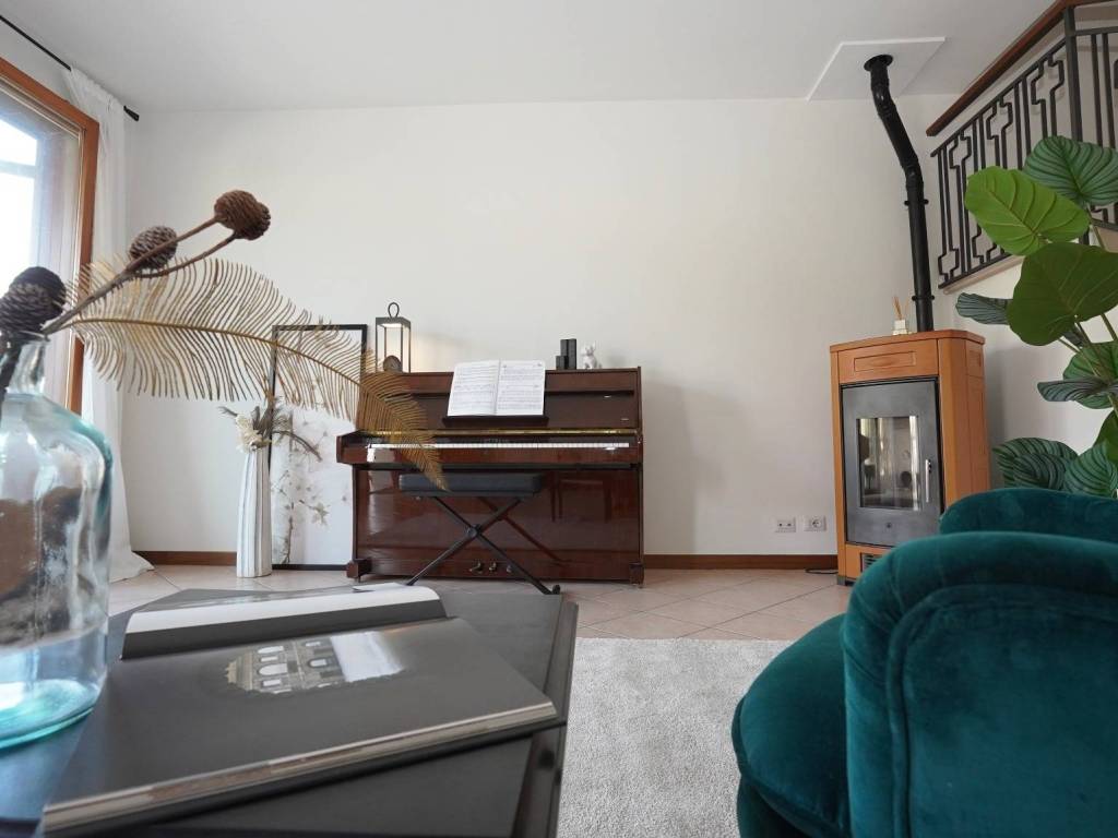 casa indipendente in vendita a Longiano in zona Budrio