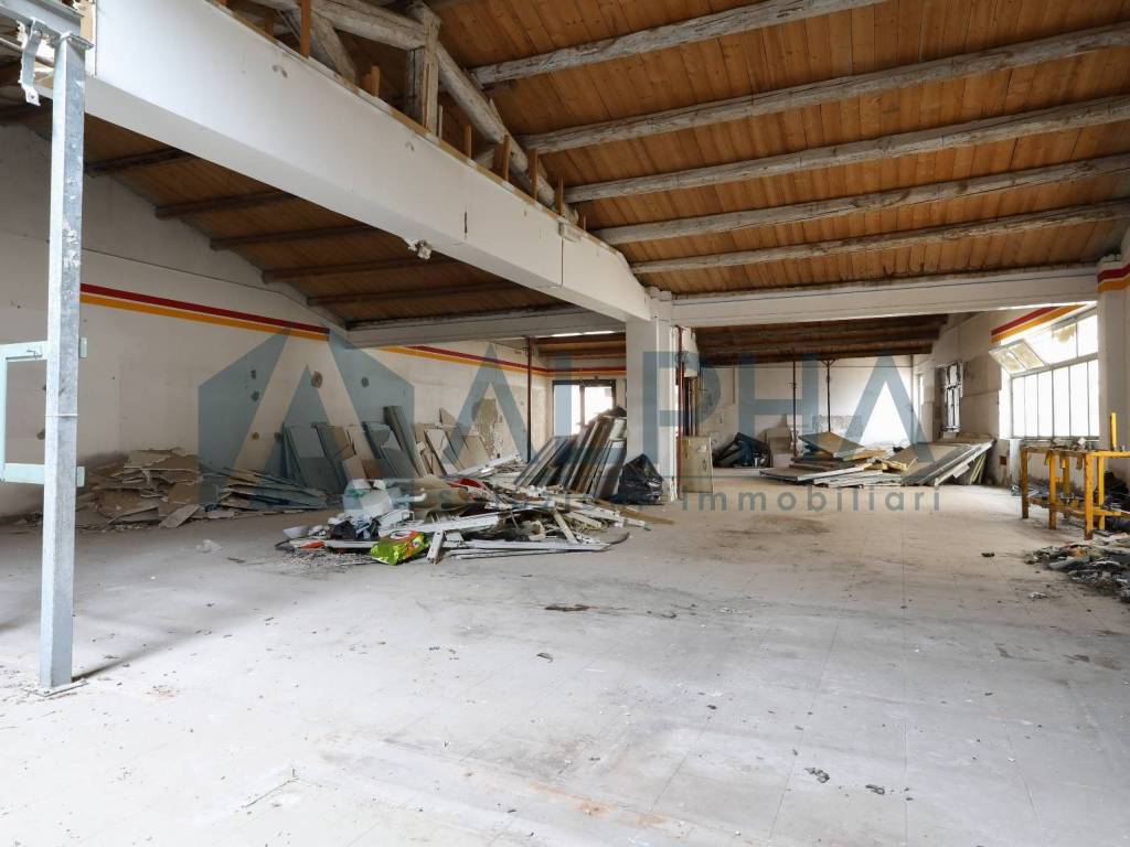 negozio in vendita a Longiano