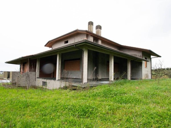 casa indipendente in vendita a Longiano