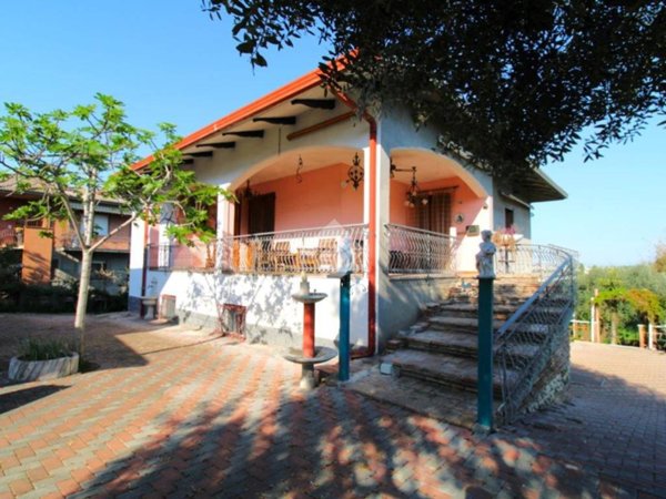 casa indipendente in vendita a Longiano in zona Ponte Ospedaletto