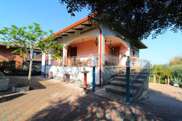 casa indipendente in vendita a Longiano in zona Budrio