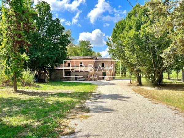 casa indipendente in vendita a Longiano