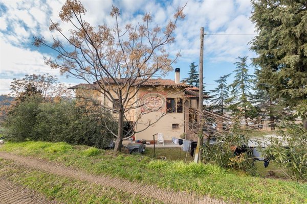 casa indipendente in vendita a Longiano