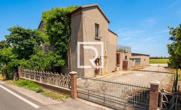 casa indipendente in vendita a Longiano in zona Ponte Ospedaletto