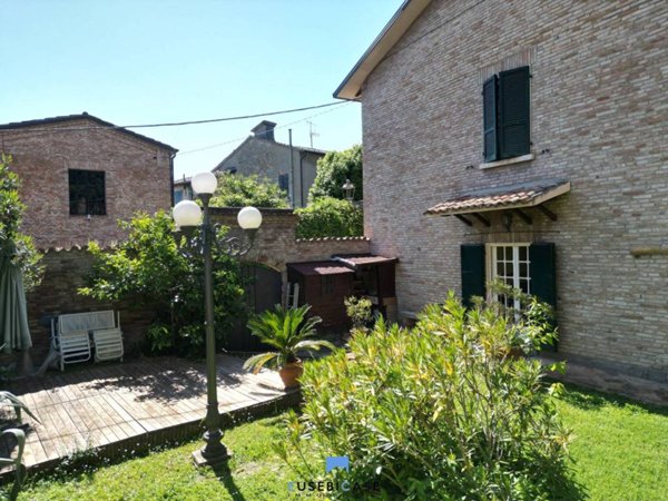 casa indipendente in vendita a Longiano