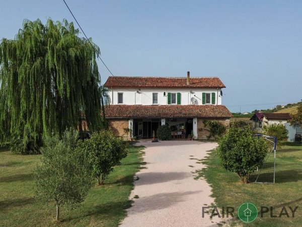 casa indipendente in vendita a Longiano in zona Badia