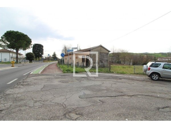 terreno edificabile in vendita a Meldola in zona San Colombano