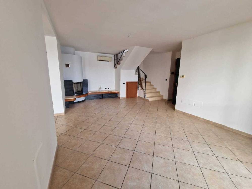 casa indipendente in vendita a Meldola