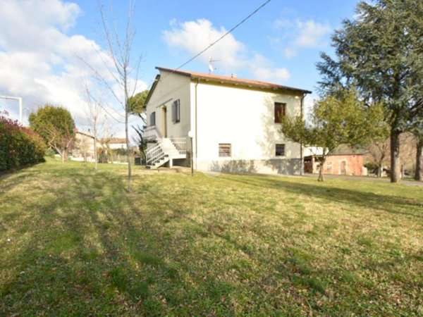 casa indipendente in vendita a Meldola in zona San Colombano