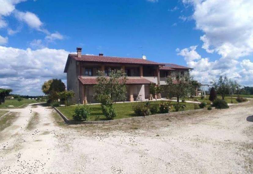 casa indipendente in vendita a Meldola