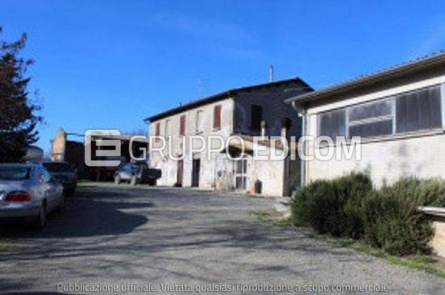 locale commerciale in vendita a Meldola in zona Piandispino/Valdinoce