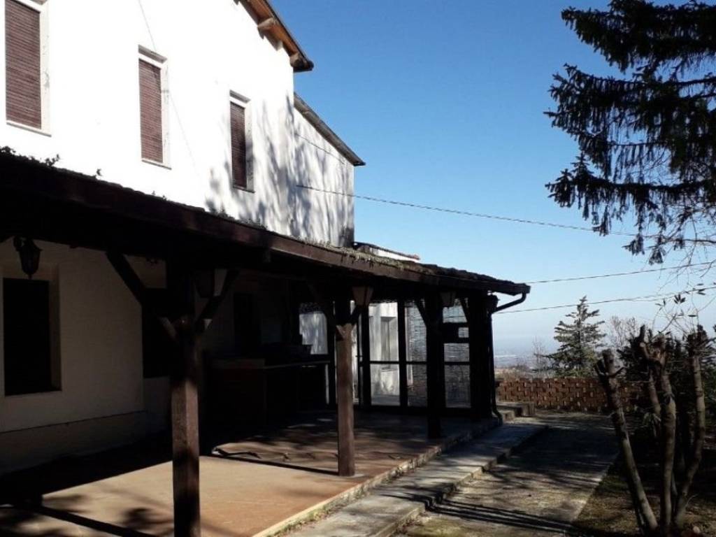 casa indipendente in vendita a Meldola