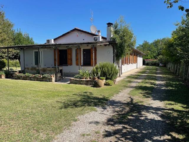 casa indipendente in vendita a Meldola