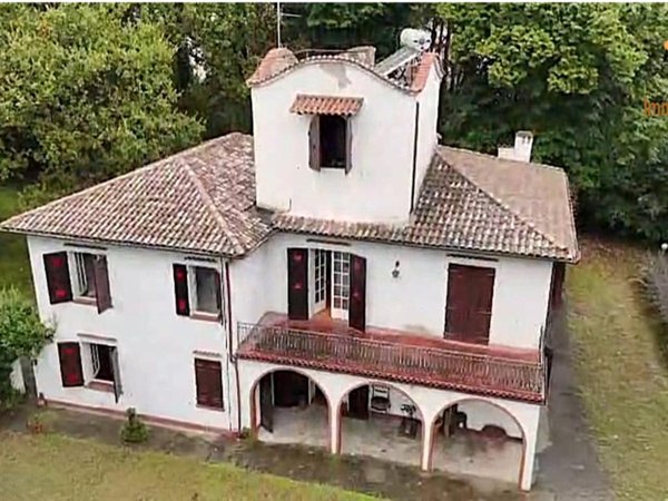 casa indipendente in vendita a Meldola