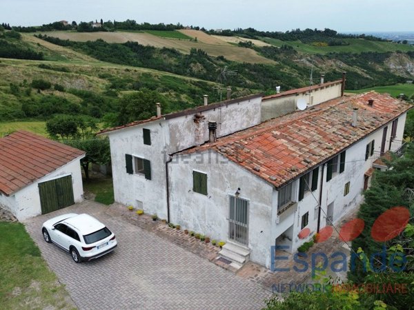 casa indipendente in vendita a Meldola in zona Vitignano