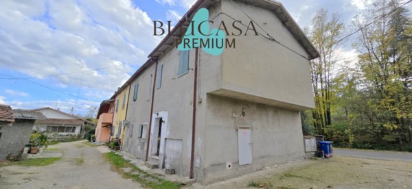 casa indipendente in vendita a Meldola in zona San Colombano