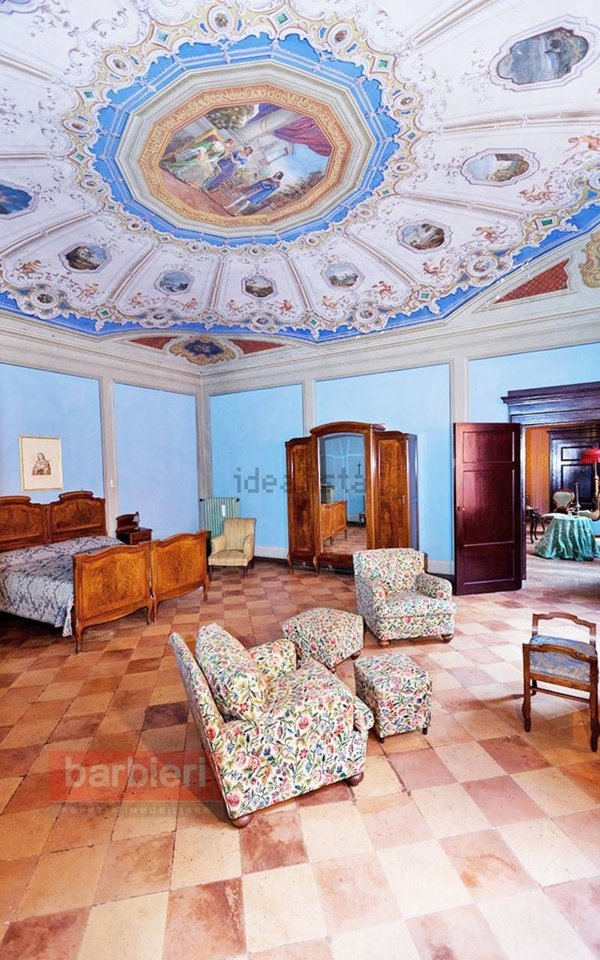 negozio in vendita a Meldola