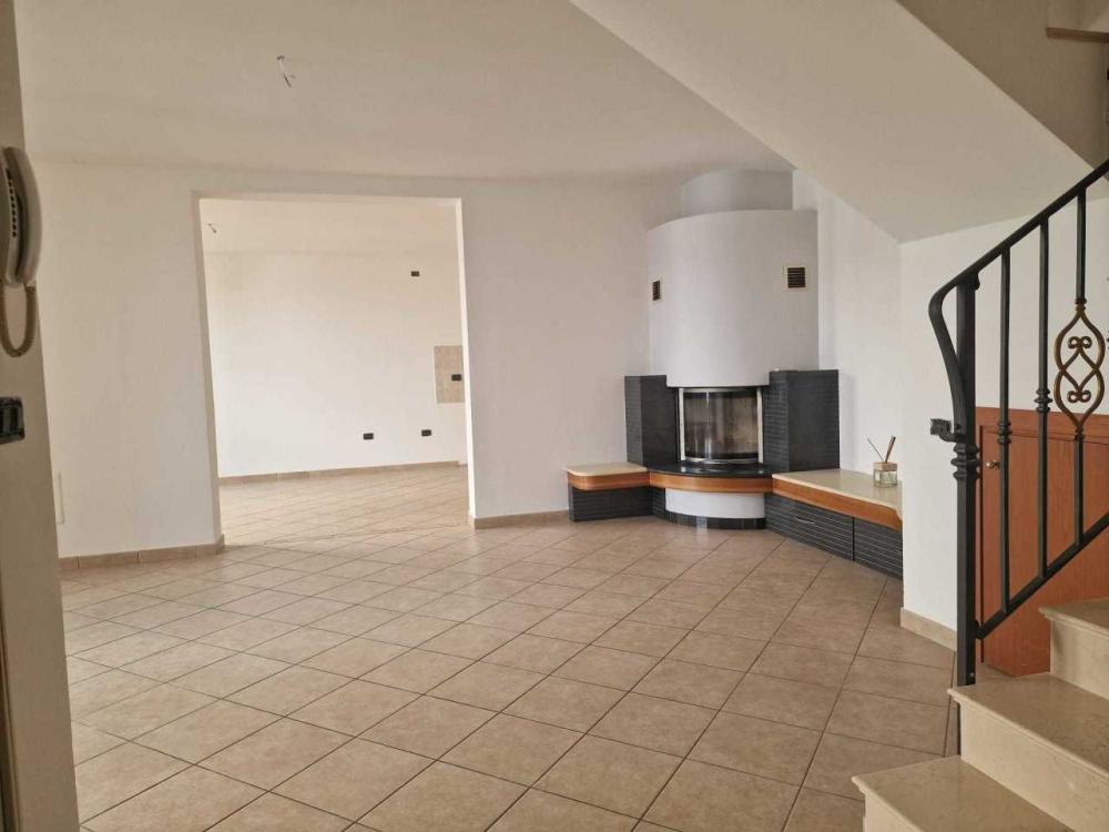 casa indipendente in vendita a Meldola