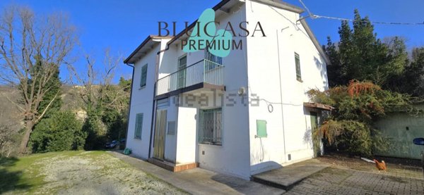 casa indipendente in vendita a Meldola in zona San Colombano