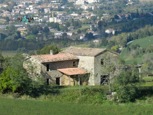 casa indipendente in vendita a Meldola in zona San Colombano