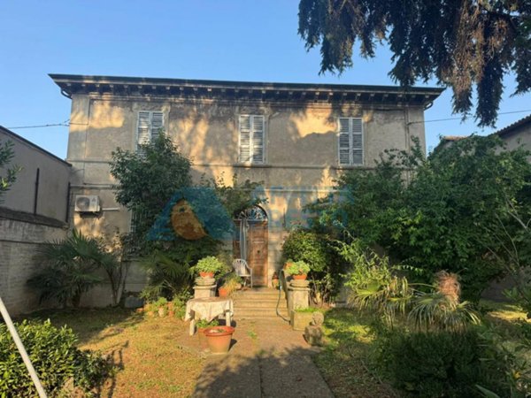 casa indipendente in vendita a Meldola