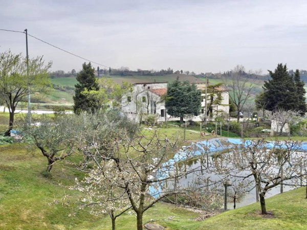 casa indipendente in vendita a Meldola